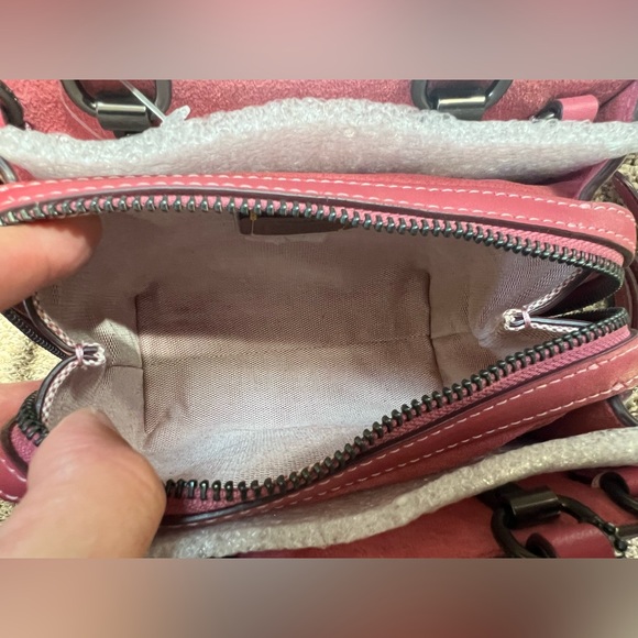 Coach 1941 Rogue 17 - Picture 7 of 11